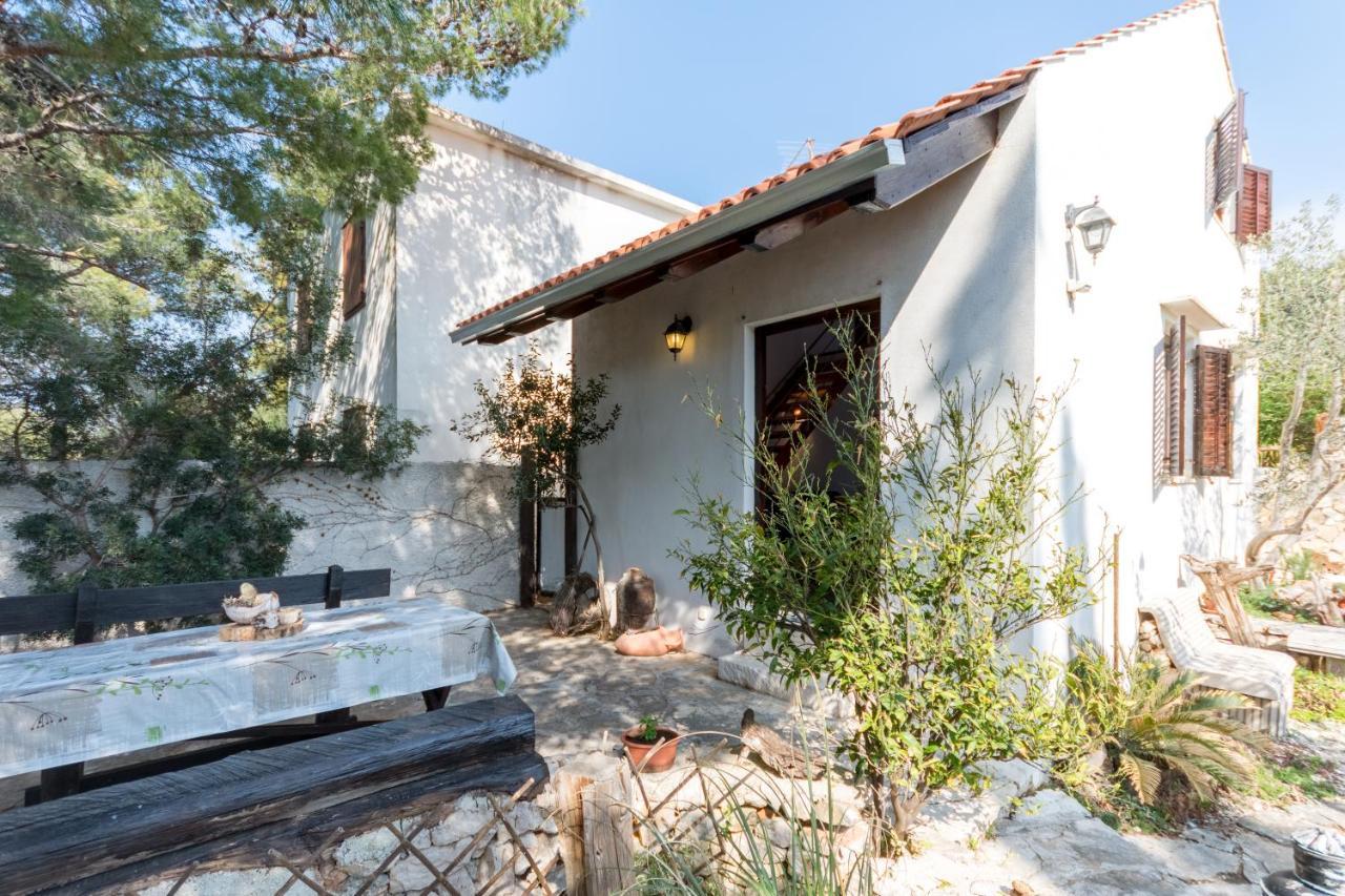 Vacation House Milka มิลนา ภายนอก รูปภาพ