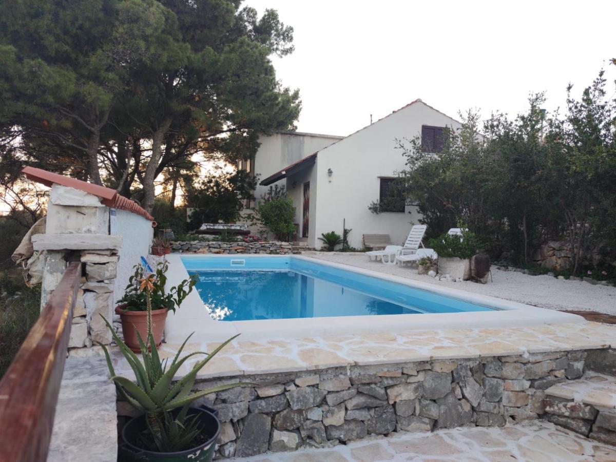 Vacation House Milka มิลนา ภายนอก รูปภาพ