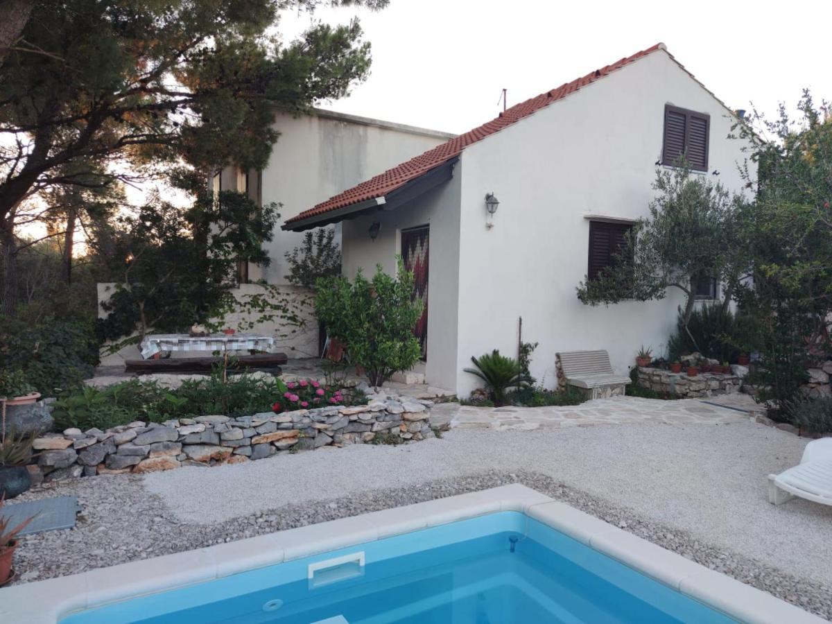 Vacation House Milka มิลนา ภายนอก รูปภาพ