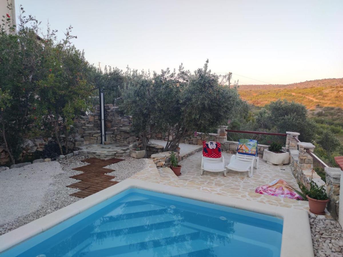 Vacation House Milka มิลนา ภายนอก รูปภาพ